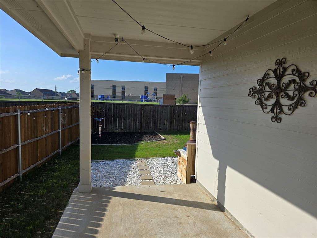 508 Williams Way Van Alstyne, TX 75495 - Photo 23 of 26 a view of a garden