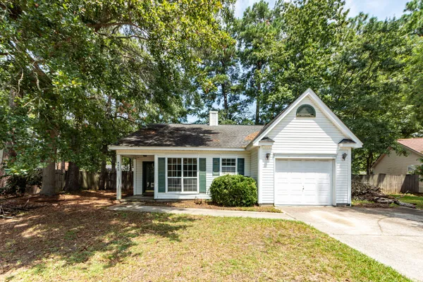 $1,795 | 8408 Battle Forest Drive, North Charleston, SC 29420