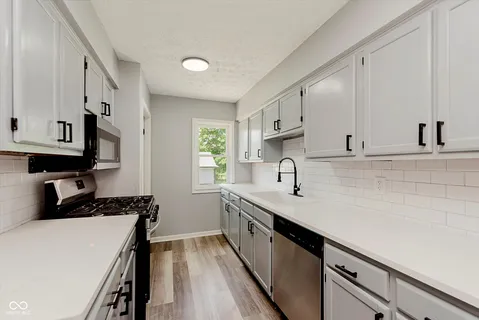 $189,900 | 1501 Nelson Avenue, Indianapolis, IN 46203