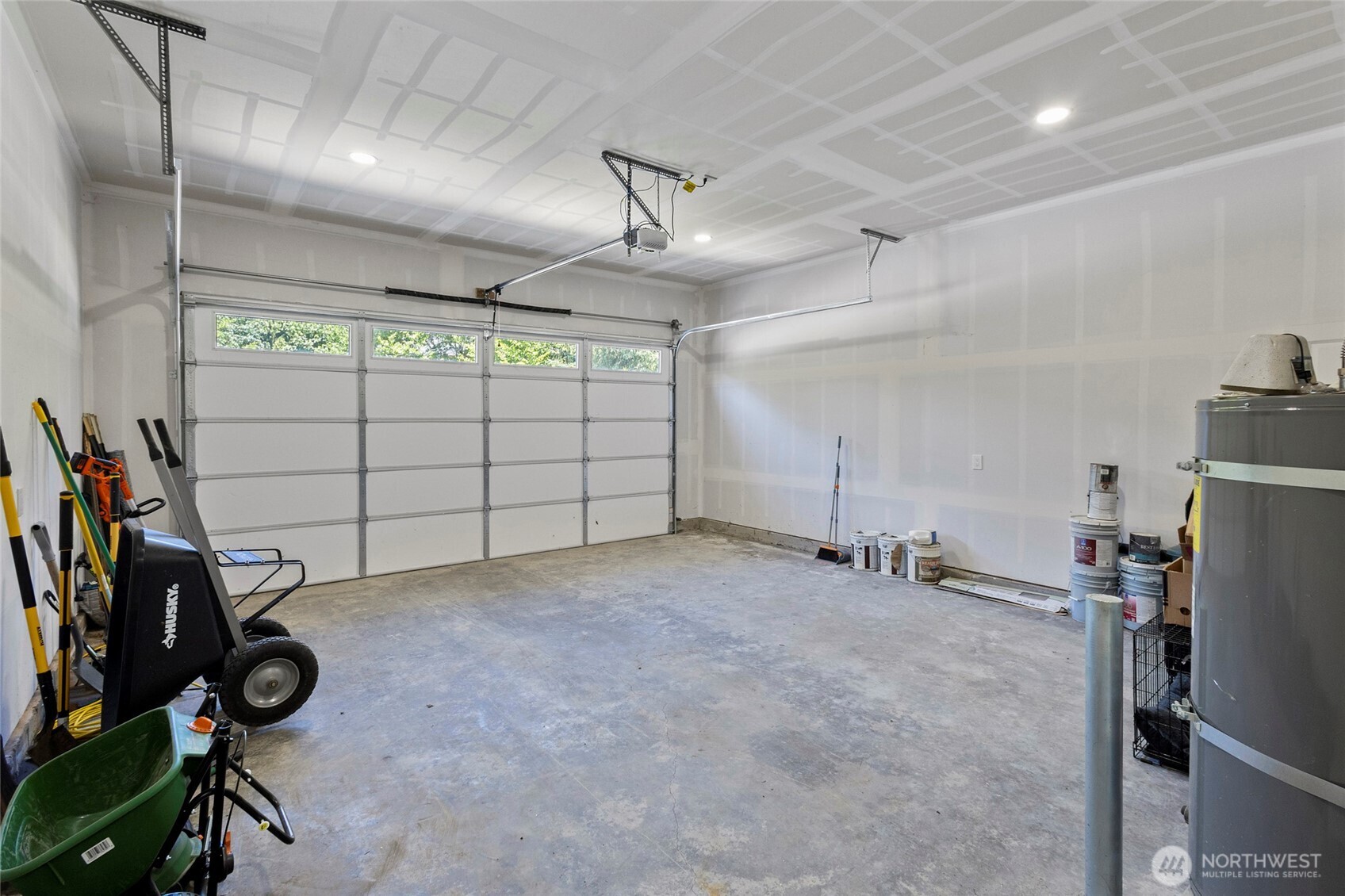 7952 Apache Drive Maple Falls, WA 98266 - Photo 20 of 28 a view of a room with gym equipment
