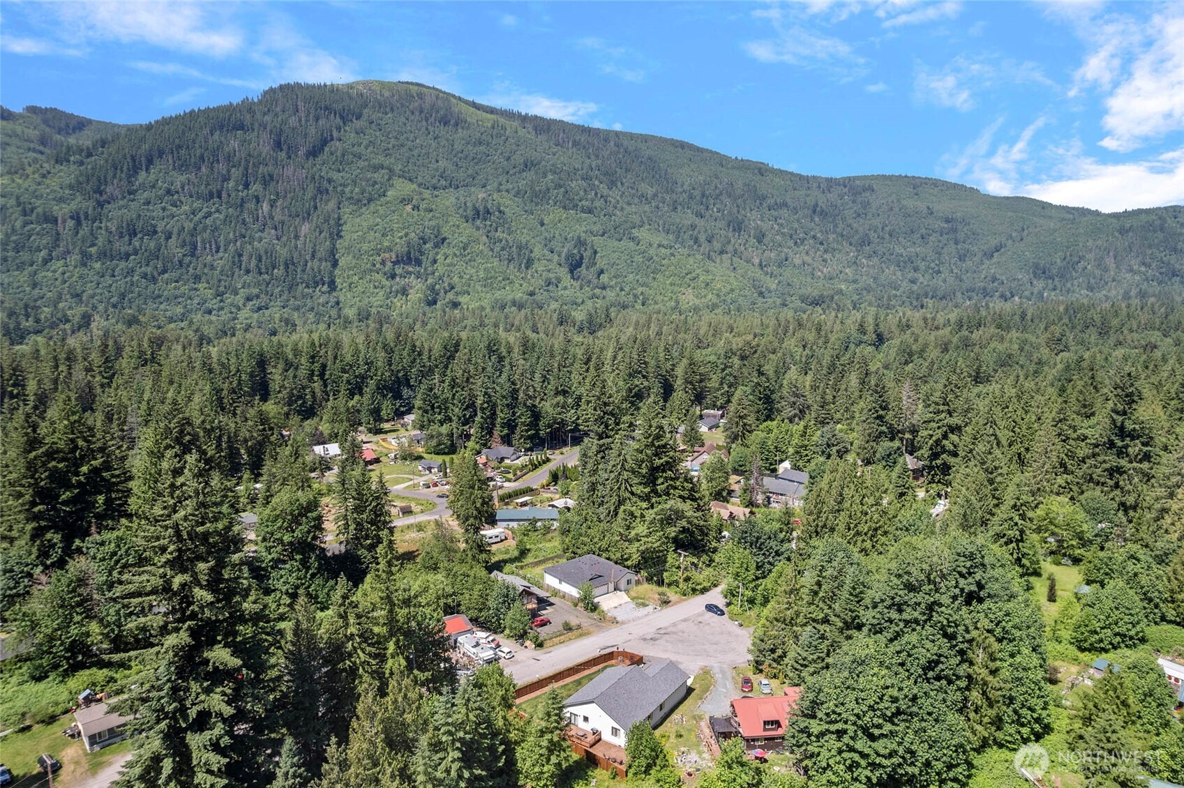 7952 Apache Drive Maple Falls, WA 98266 - Photo 26 of 28 a view of a city with mountains in the background