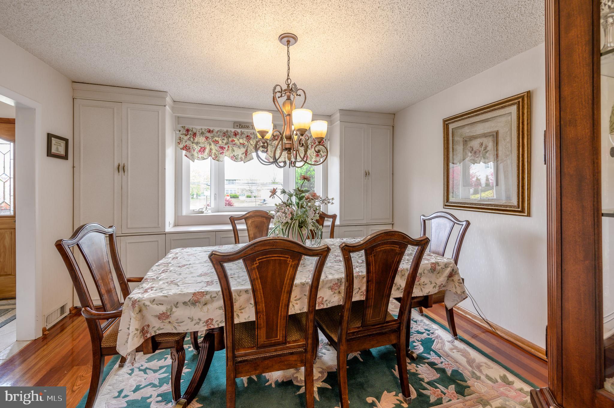 1087 Roberts Road Warminster, PA 18974 - Photo 16 of 43 Dining Room with Built-In's