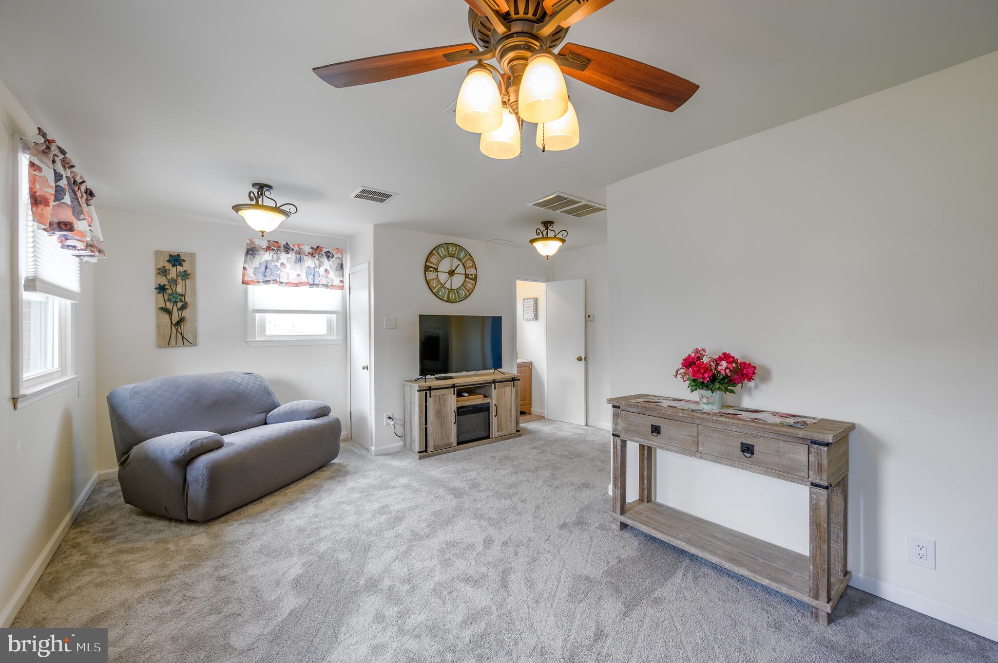 1087 Roberts Road Warminster, PA 18974 - Photo 23 of 43 Potential In-Law Area Living Room