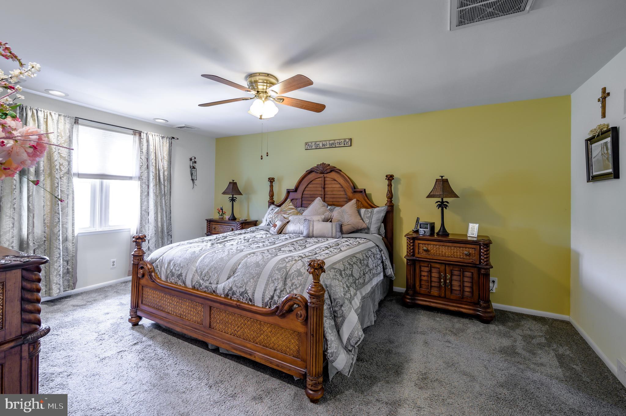 1087 Roberts Road Warminster, PA 18974 - Photo 29 of 43 Primary Bedroom