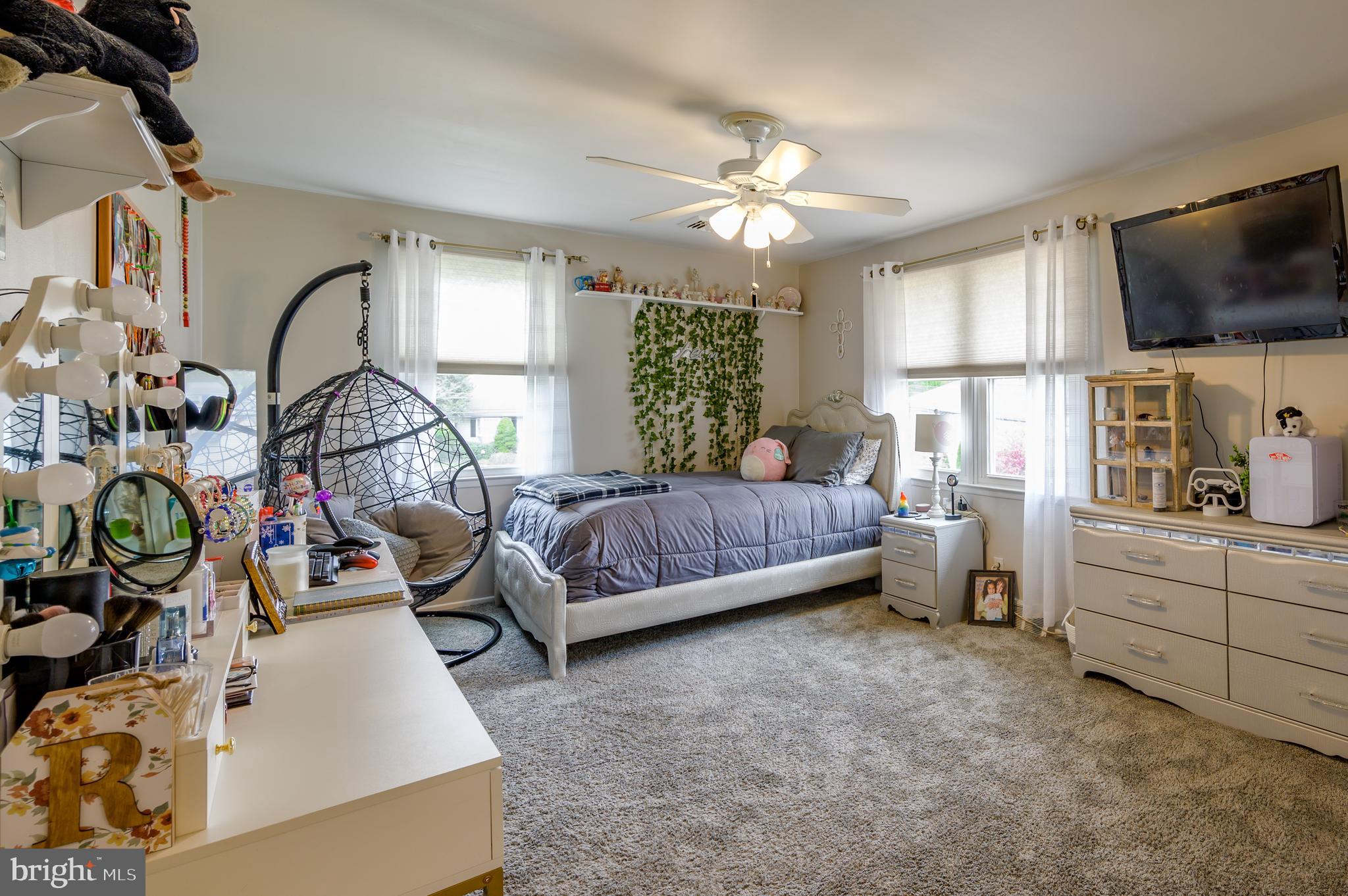 1087 Roberts Road Warminster, PA 18974 - Photo 32 of 43 Bedroom 2