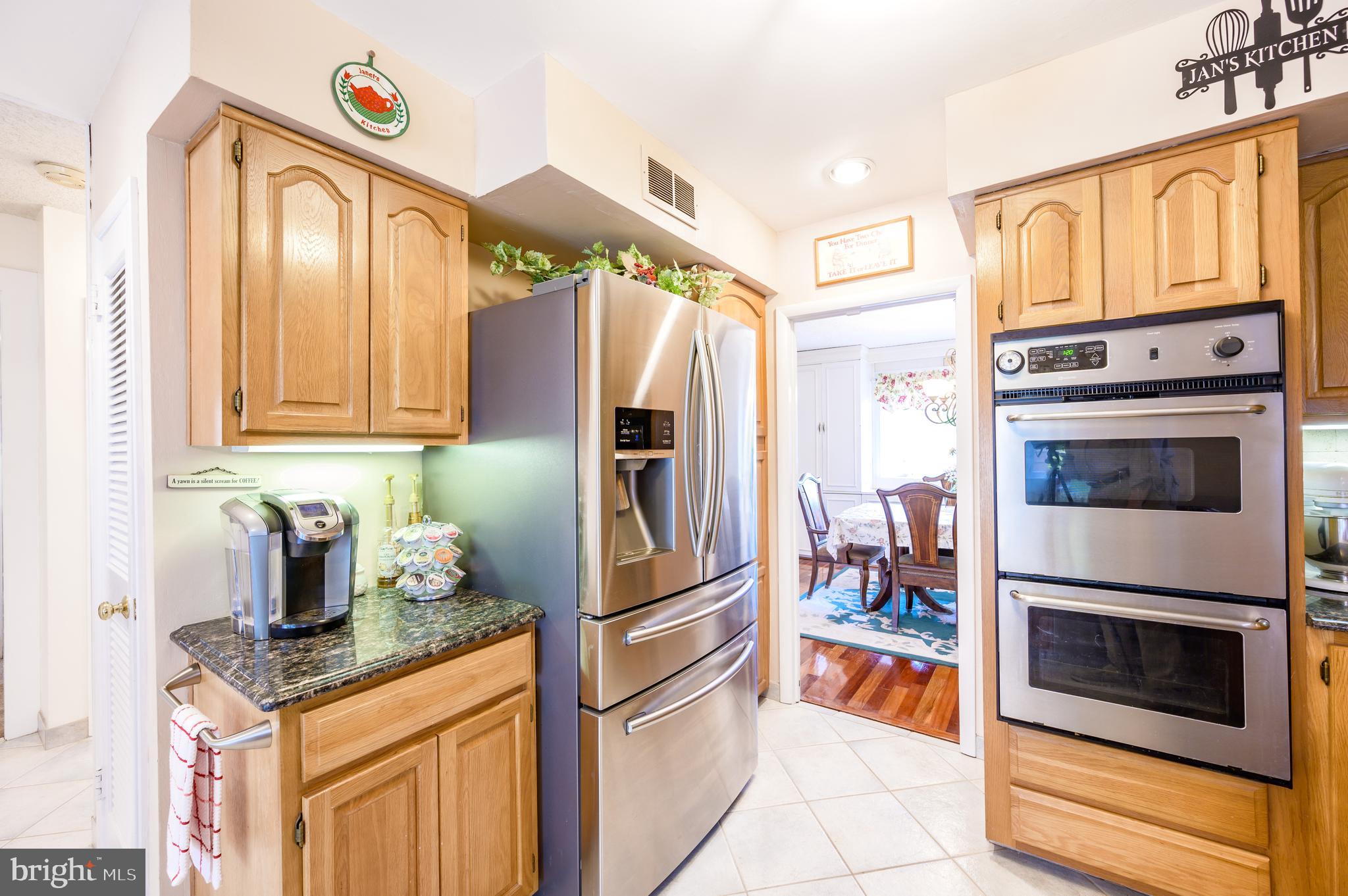 1087 Roberts Road Warminster, PA 18974 - Photo 4 of 43 Kitchen