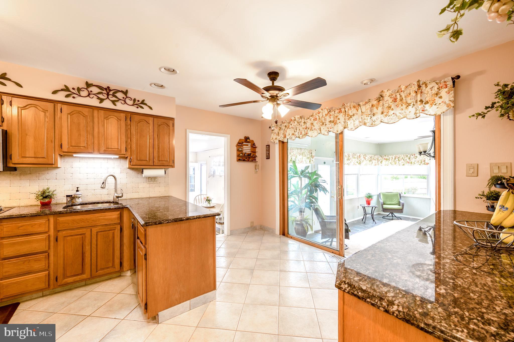 1087 Roberts Road Warminster, PA 18974 - Photo 7 of 43 Kitchen & Breakfast Area