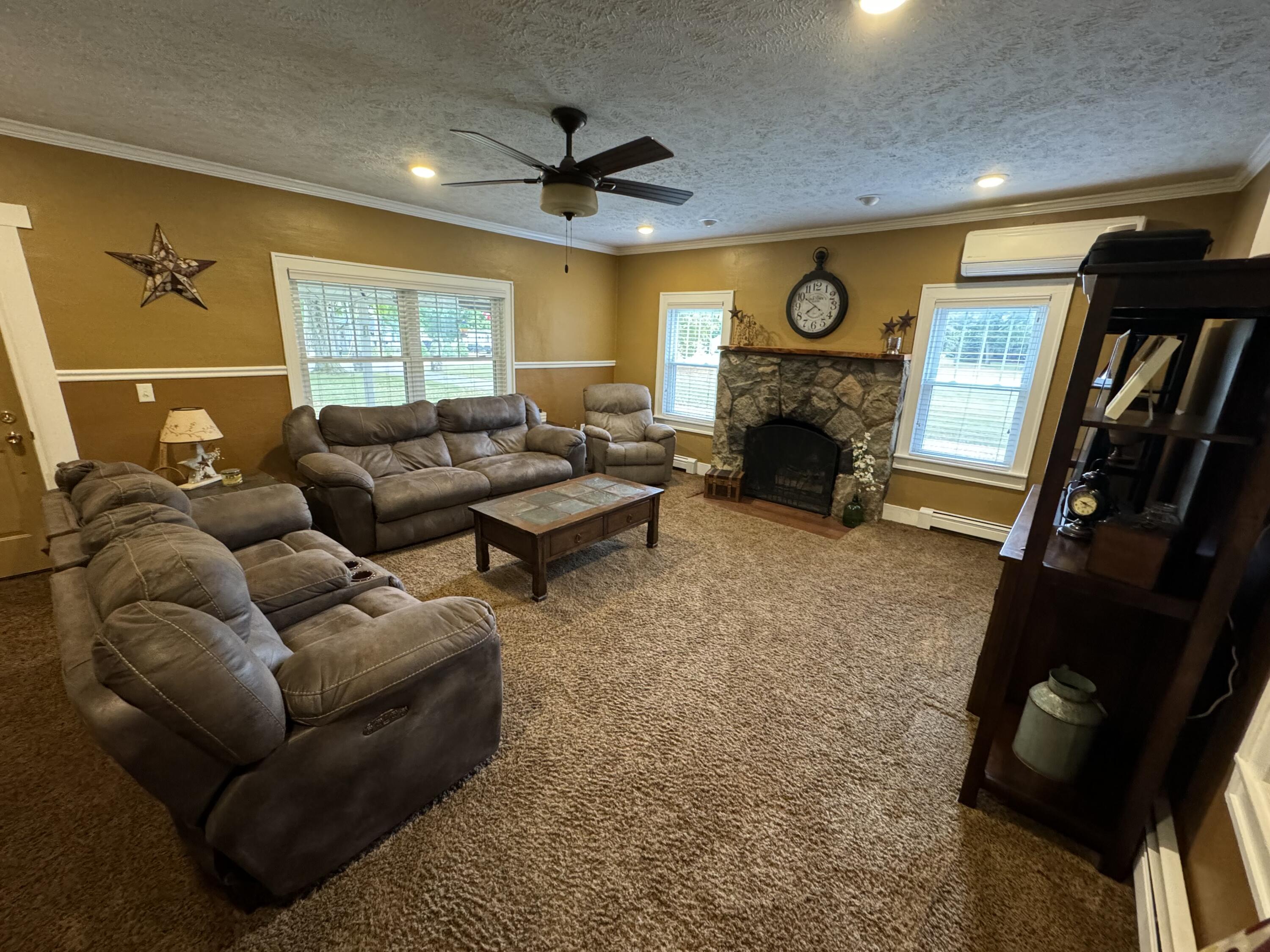 55318 Wilbur Road Three Rivers, MI 49093 - Photo 3 of 27 IMG_3011