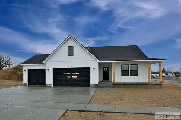 $465,000 | 3982 Hidden Vly Drive, Ammon, ID 83406