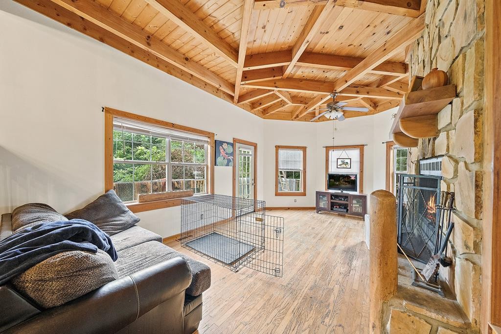 1737 Parrotts Chapel Road Sevierville, TN 37876 - Photo 13 of 30 Gallery Image 13