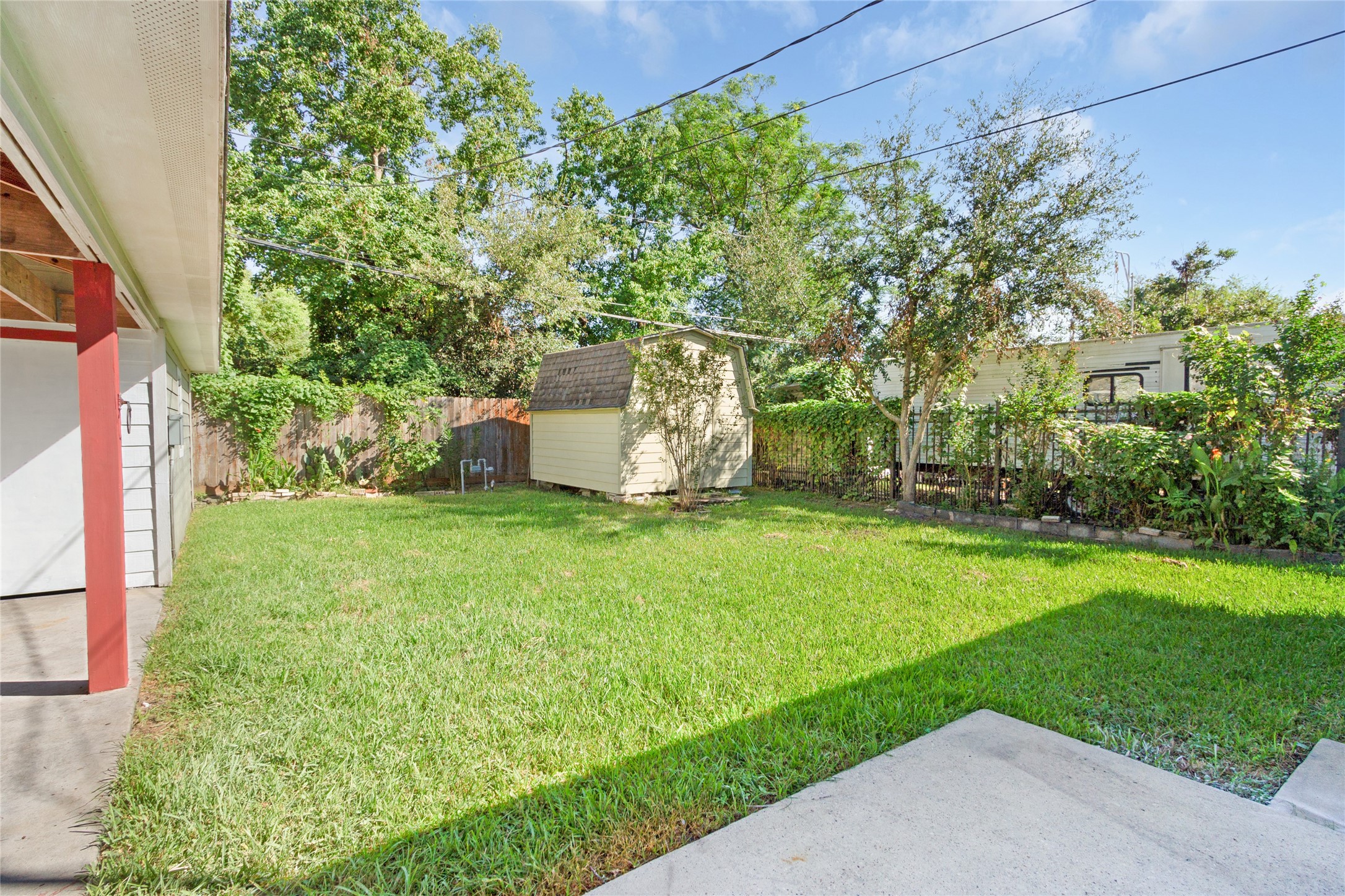 7119 Quince Street Houston, TX 77087 - Photo 4 of 25