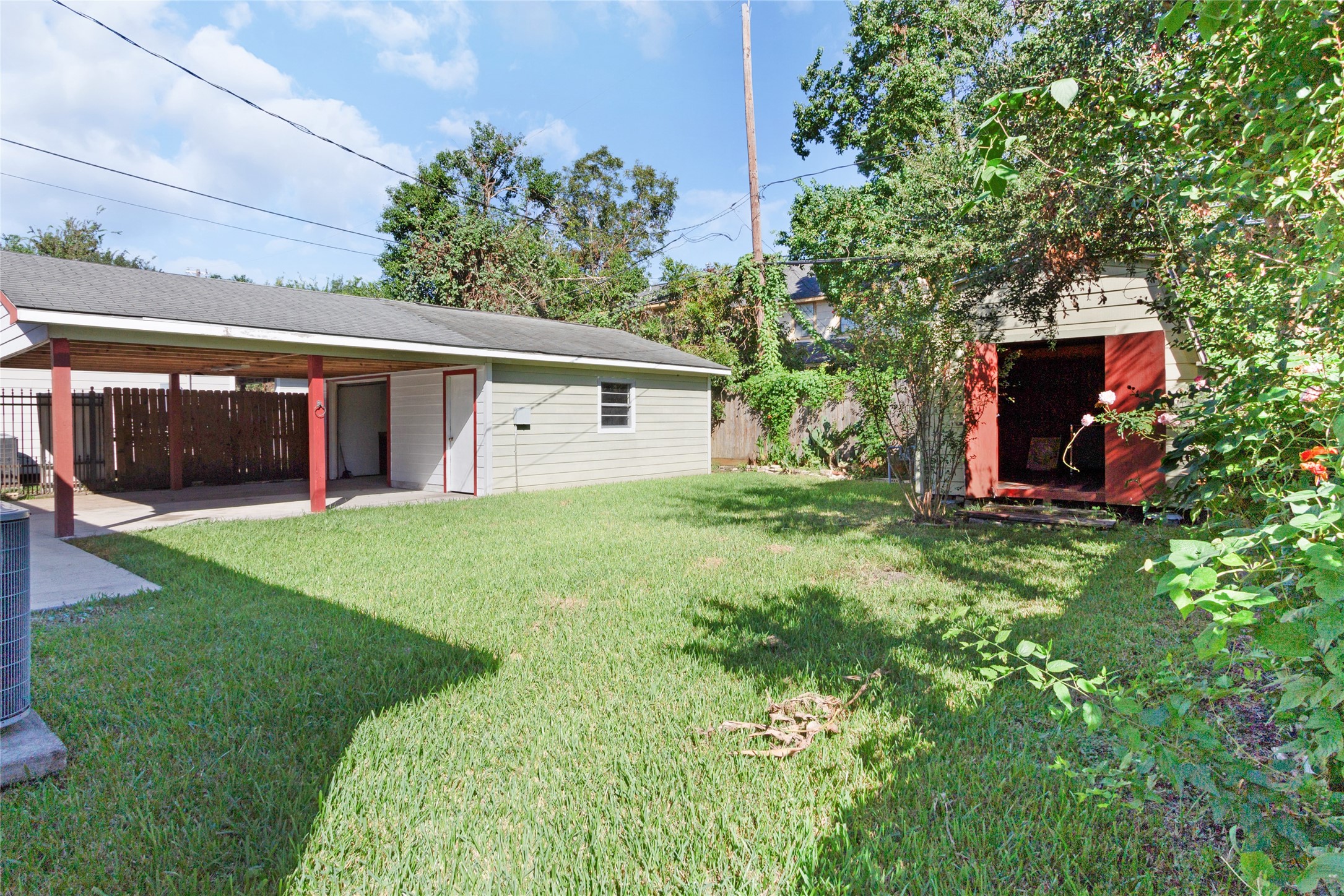 7119 Quince Street Houston, TX 77087 - Photo 5 of 25