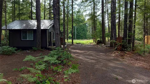 $199,500 | 80 North Kingsway South, Hoodsport, WA 98548