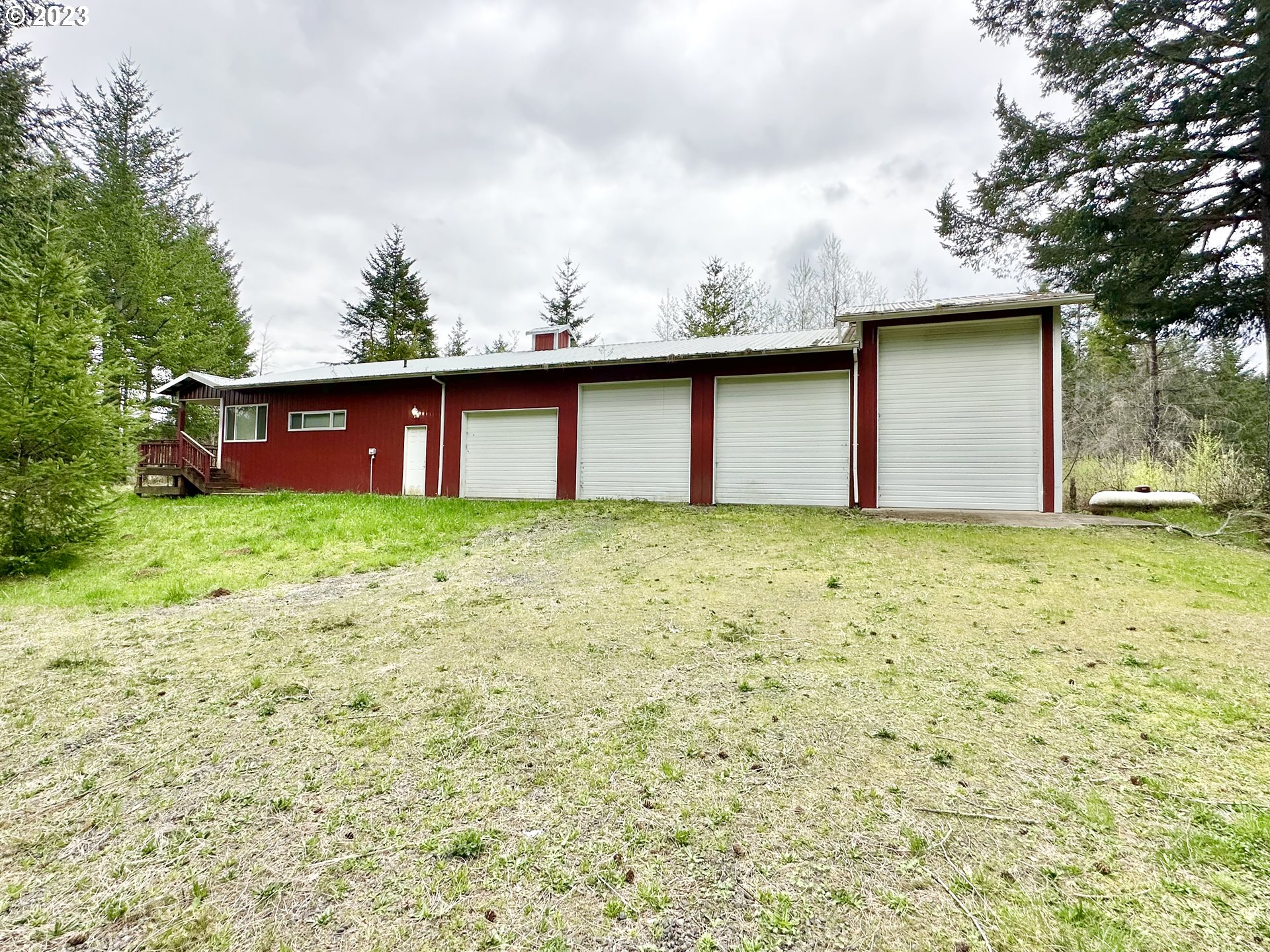 27186 South Horner Road Estacada, OR 97023 - Photo 3 of 4 a house with yard in front of it