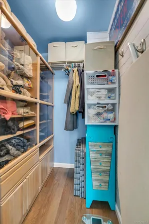 $779,000 | 239 Oak Park Drive, Unit 7B | Douglaston