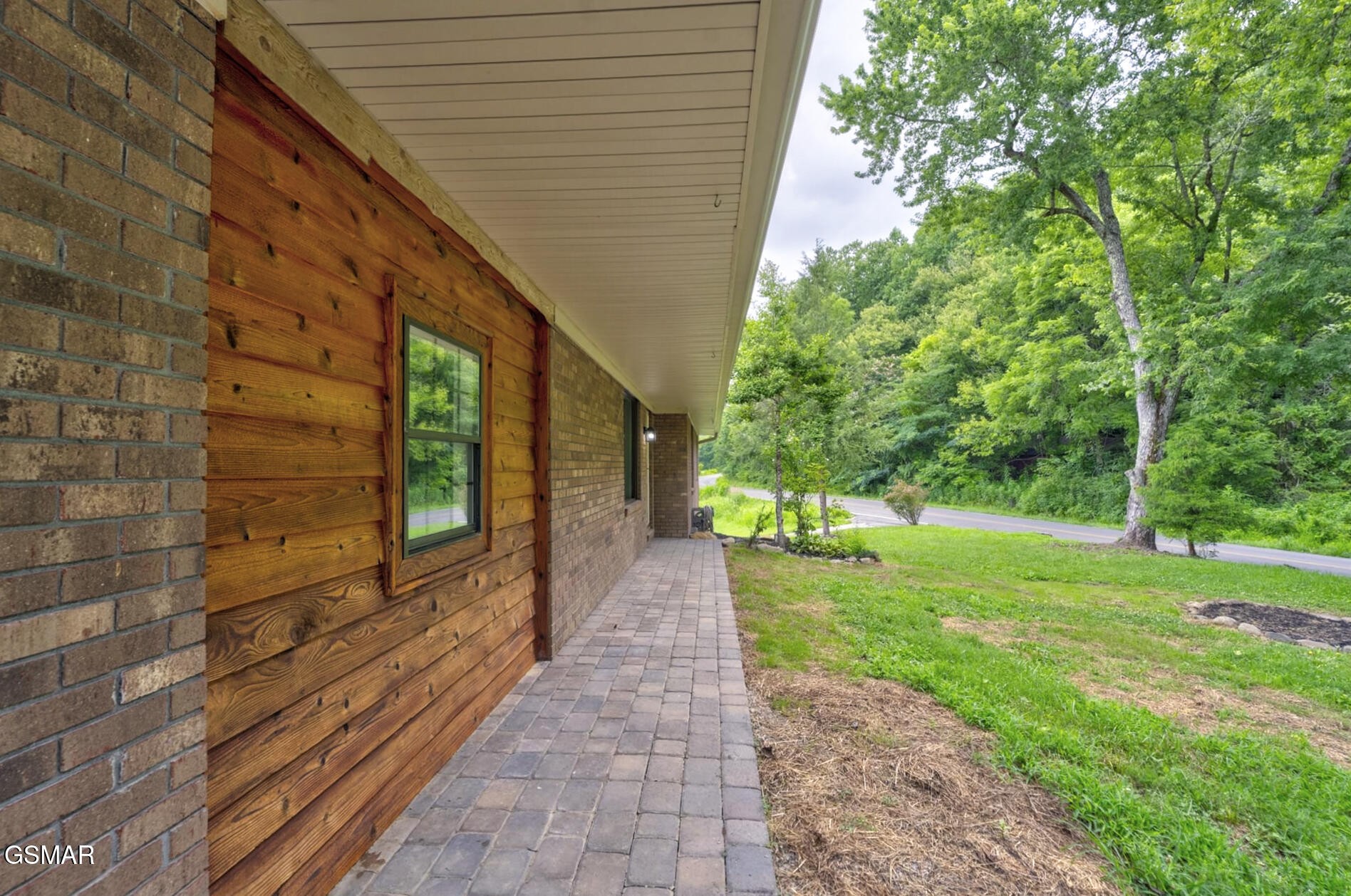 4405 Pearl Valley Road Sevierville, TN 37876 - Photo 38 of 39 a view of a pathway with a backyard