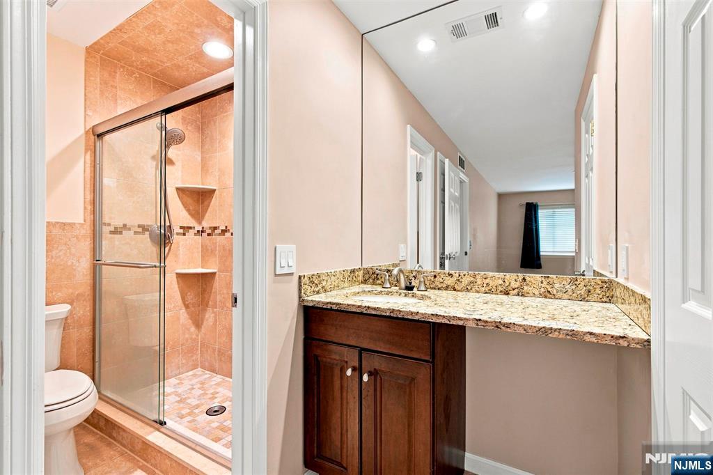 50 Lindsley Road, Unit 21 Cedar Grove, NJ 07009 - Photo 20 of 21 Gallery Image 20