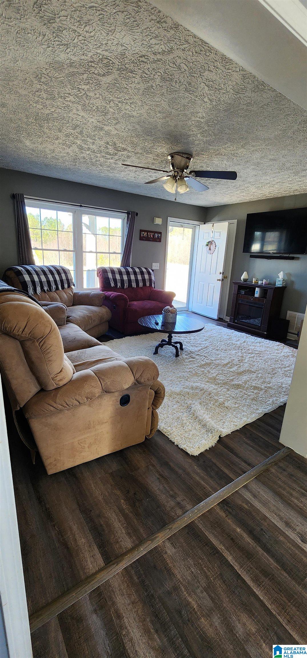 284 Warren Drive Weaver, AL 36277 - Photo 4 of 20