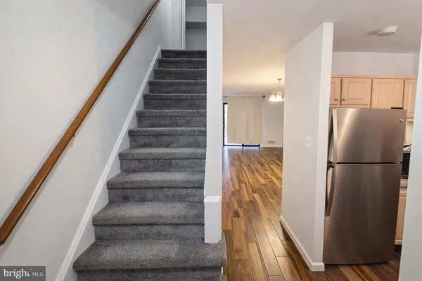 $2,350 | 11104 Snug Haven Lane, Fairfax, VA 22030