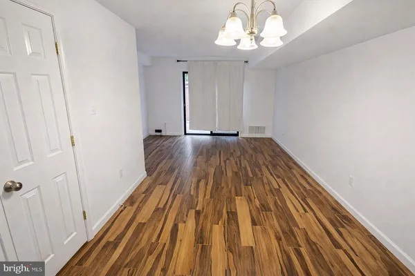 $2,350 | 11104 Snug Haven Lane, Fairfax, VA 22030