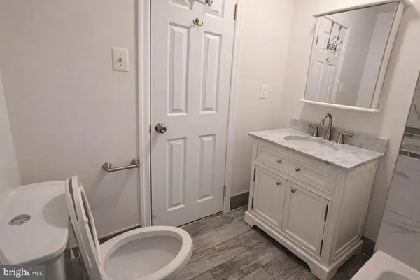 $2,350 | 11104 Snug Haven Lane, Fairfax, VA 22030