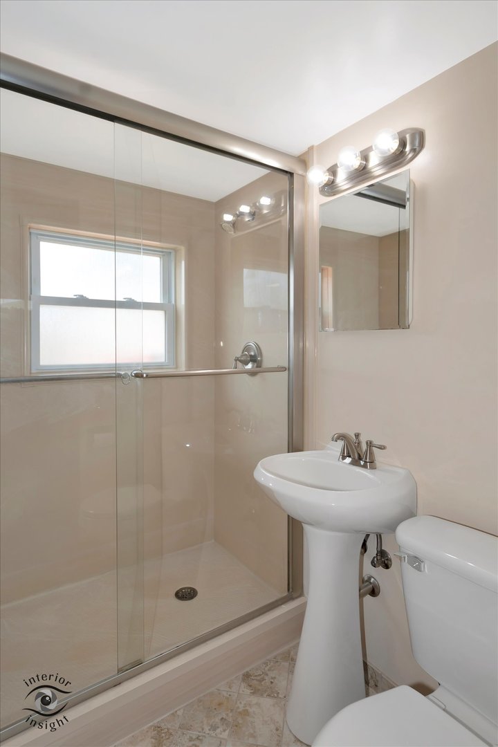 10536 Sycamore Drive Chicago Ridge, IL 60415 - Photo 21 of 25 Gallery Image 21