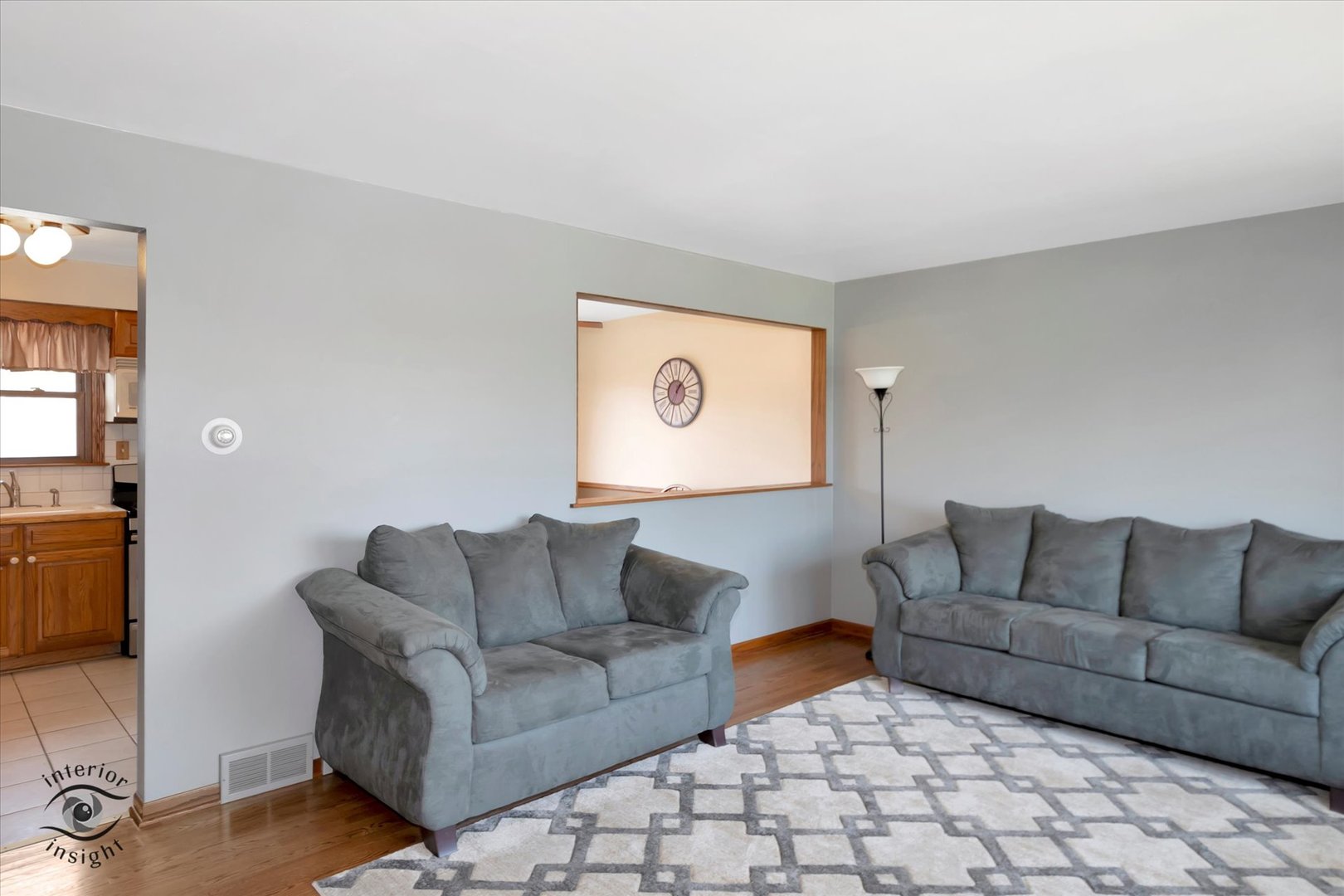 10536 Sycamore Drive Chicago Ridge, IL 60415 - Photo 6 of 25 Gallery Image 6