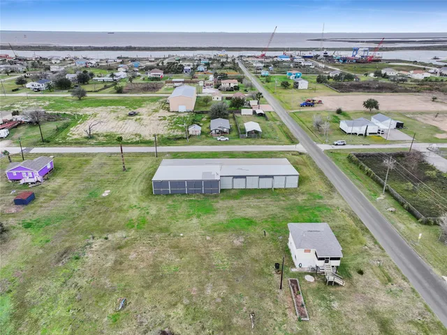 $289,900 | 1426 Nelson Avenue, Port Bolivar, TX 77650