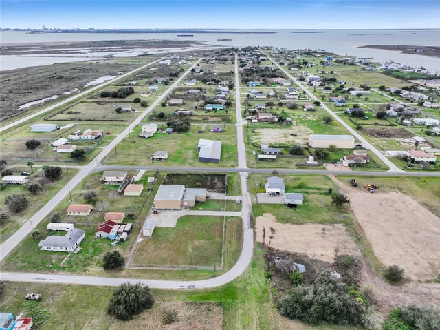$289,900 | 1426 Nelson Avenue, Port Bolivar, TX 77650