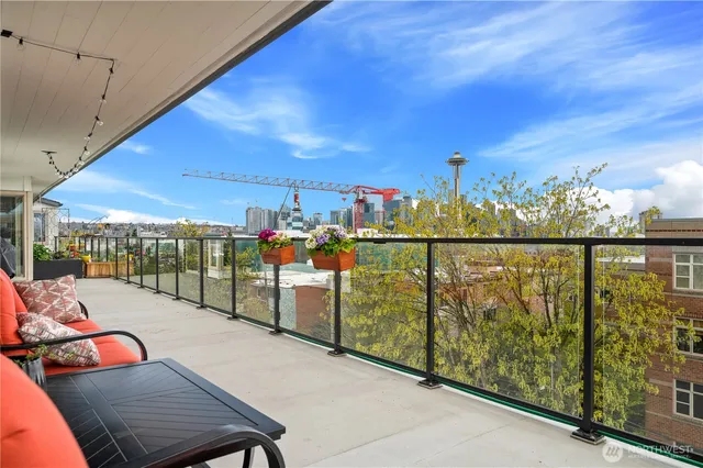 $16,000,000 | 800 Queen Anne Avenue North, Seattle, WA 98109