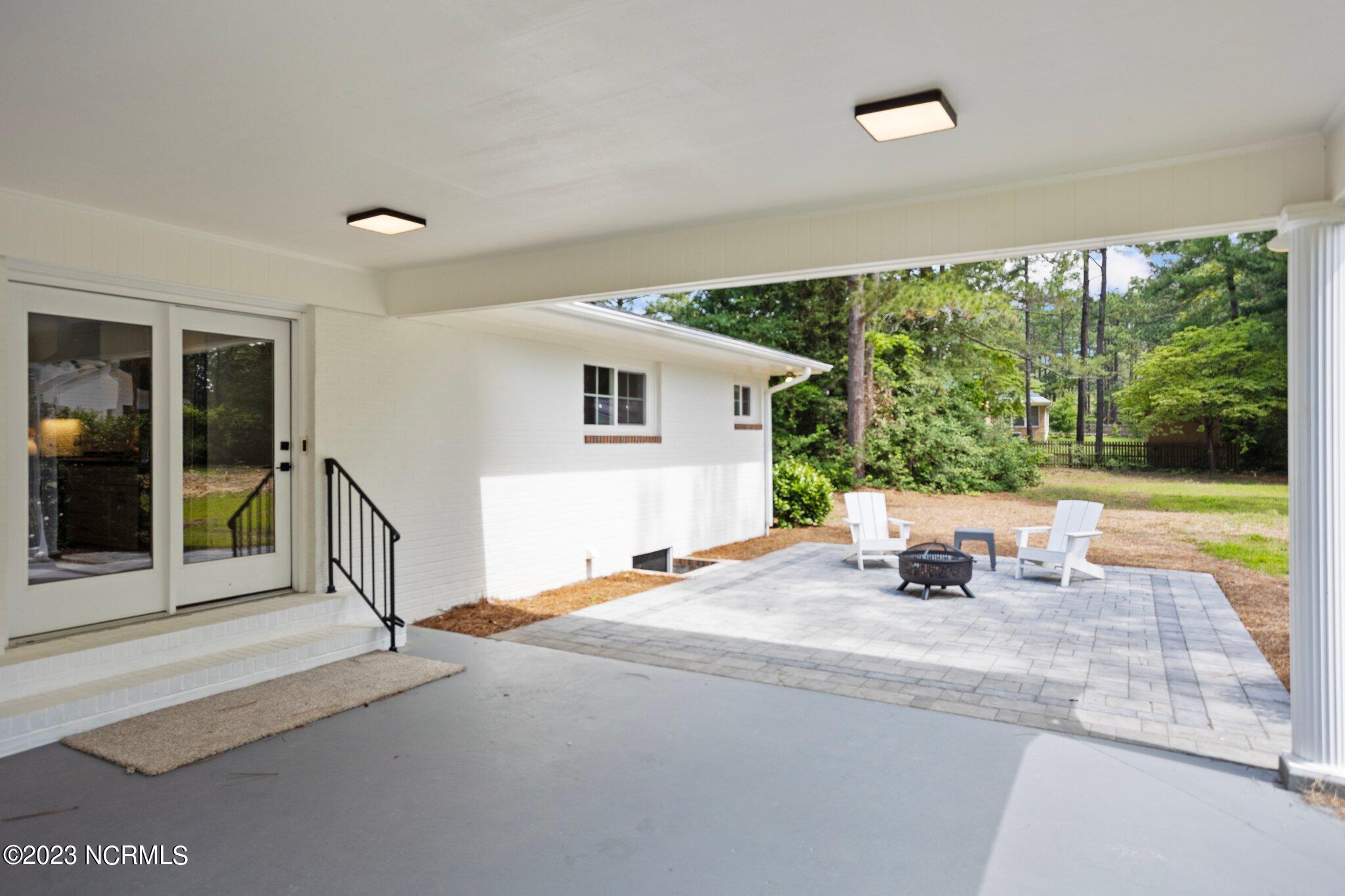 244 Turner Road Pinehurst, NC 28374 - Photo 39 of 49 Carport