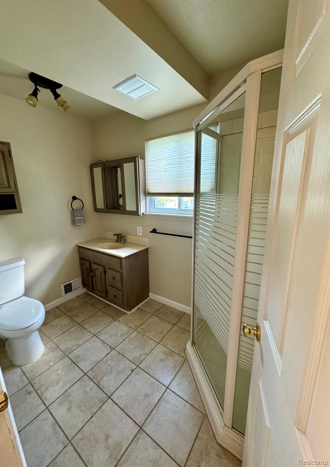 1295 East Rose Center Road Holly, MI 48442 - Photo 5 of 16 Gallery Image 5