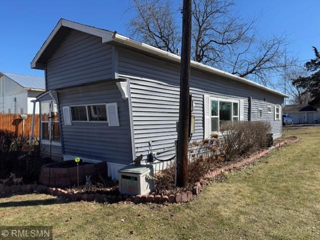 802 4th Street Pepin, WI 54759 - Photo 2 of 11