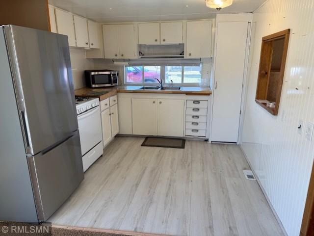 802 4th Street Pepin, WI 54759 - Photo 10 of 11