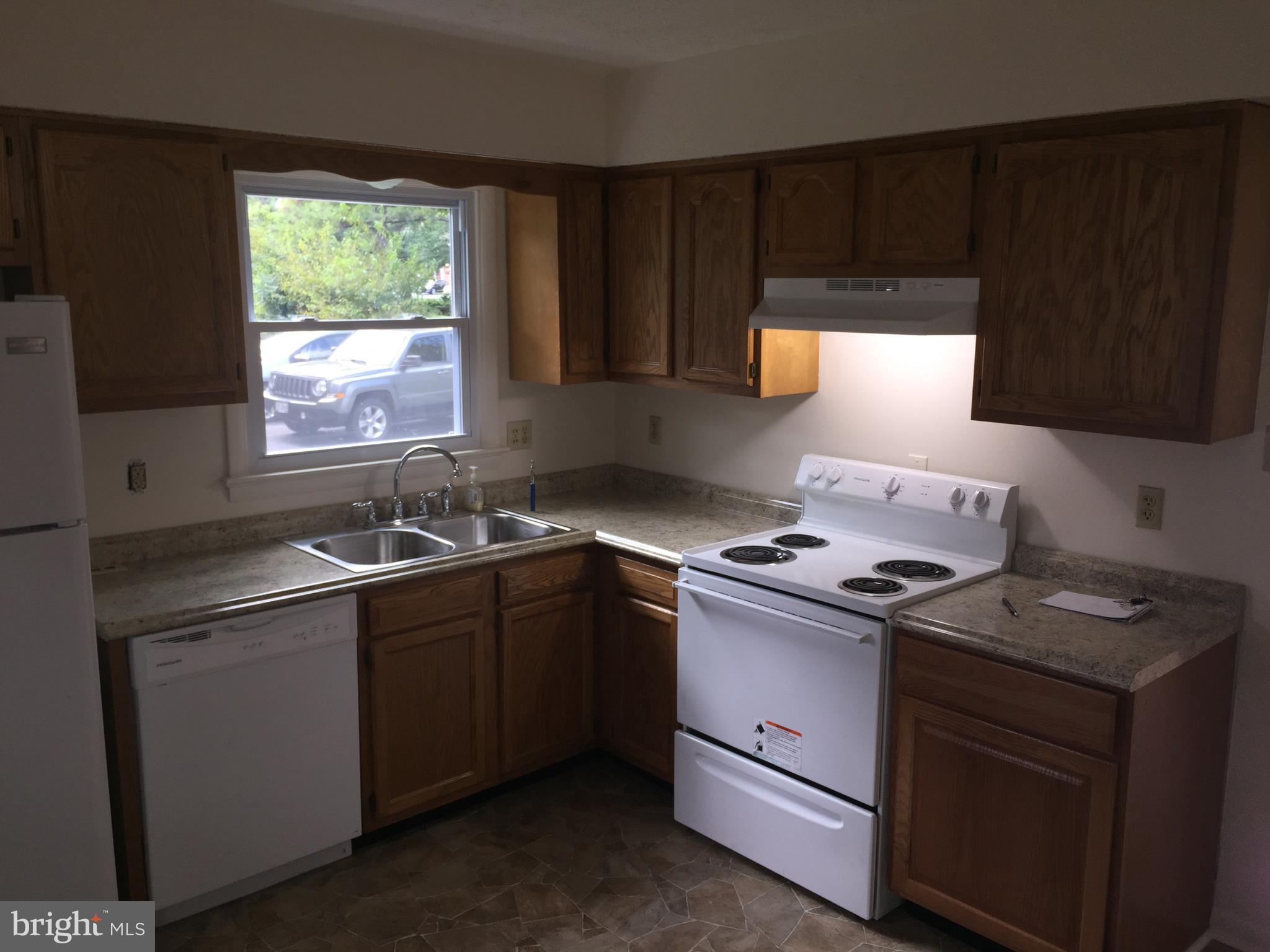 127 Brunswick Road Stephens City, VA 22655 - Photo 4 of 10 Kitchen