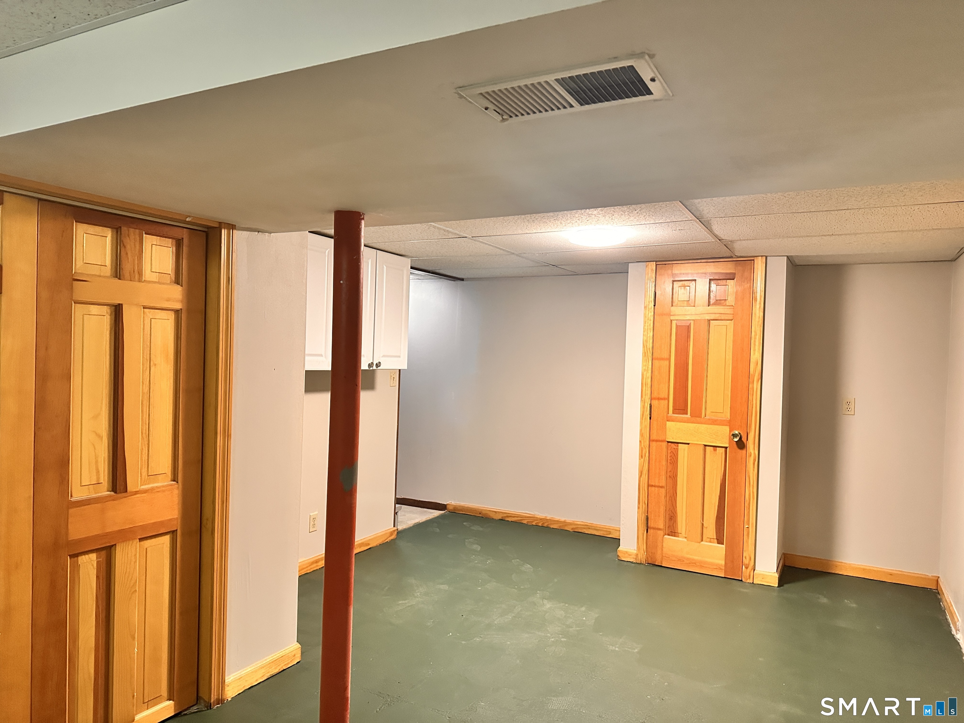 23 Robin Road West Haven, CT 06516 - Photo 26 of 27
