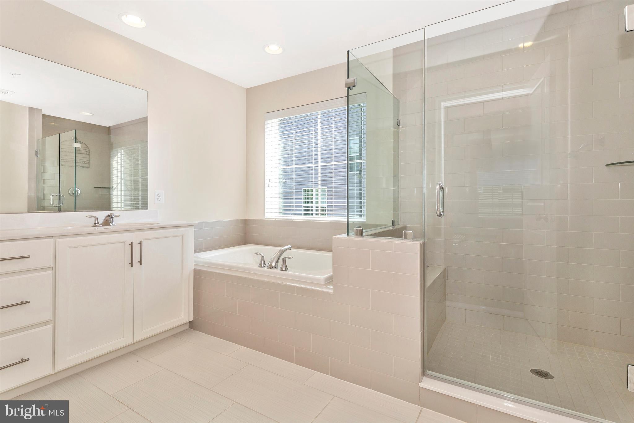 8407 Pine Bluff Road Frederick, MD 21704 - Photo 29 of 77 Luxury Bath
