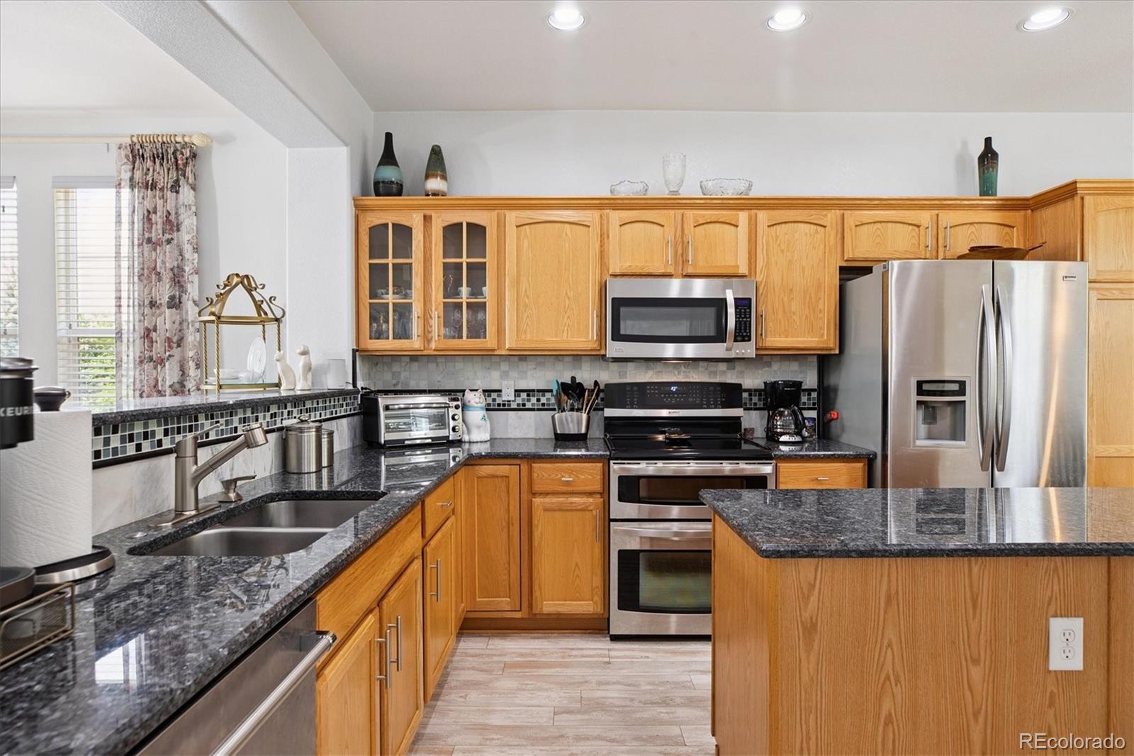 10754 Towerbridge Circle Highlands Ranch, CO 80130 - Photo 4 of 35