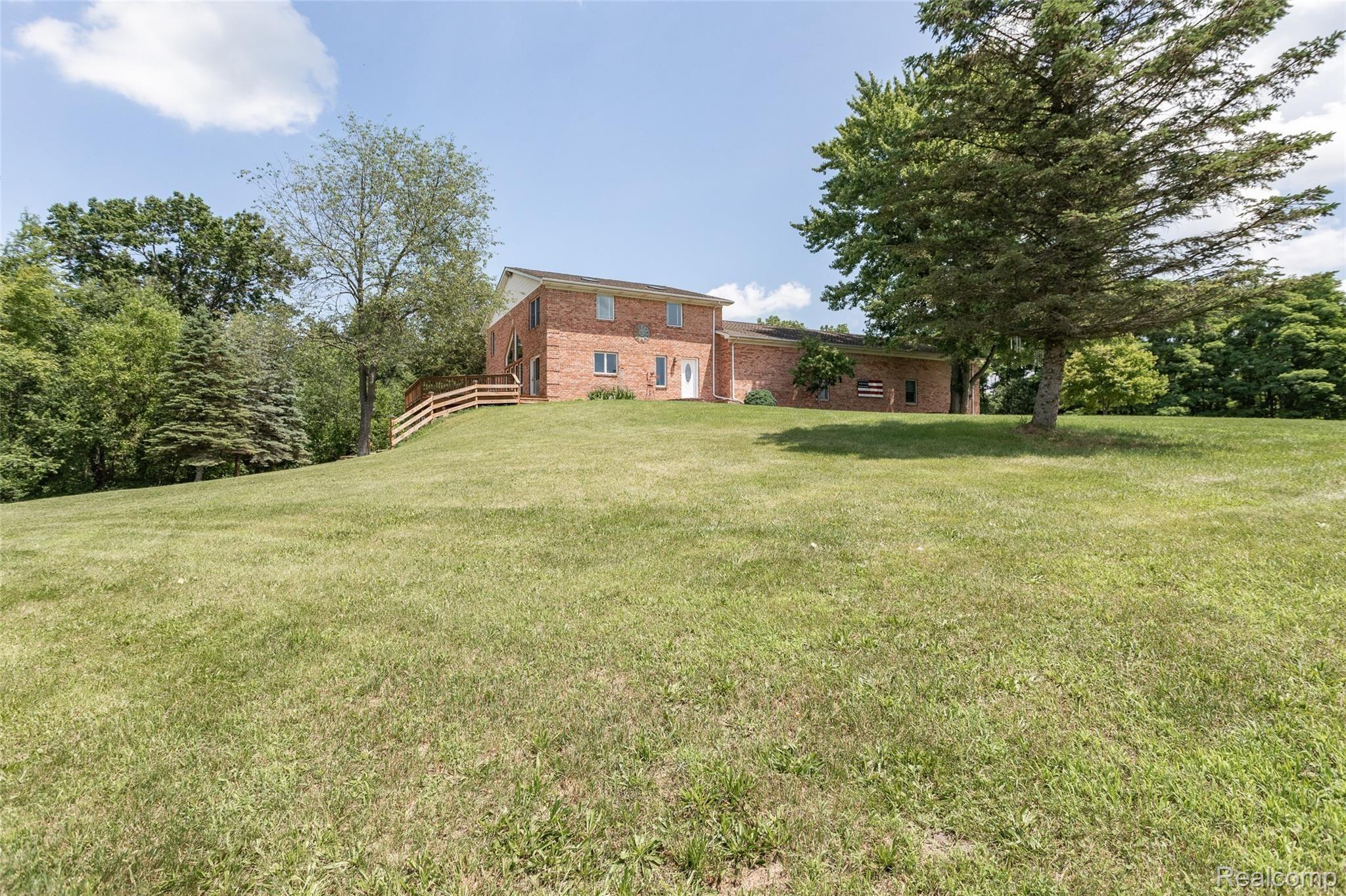 6170 Pingree Road Howell, MI 48843 - Photo 9 of 53 244A3007.jpg