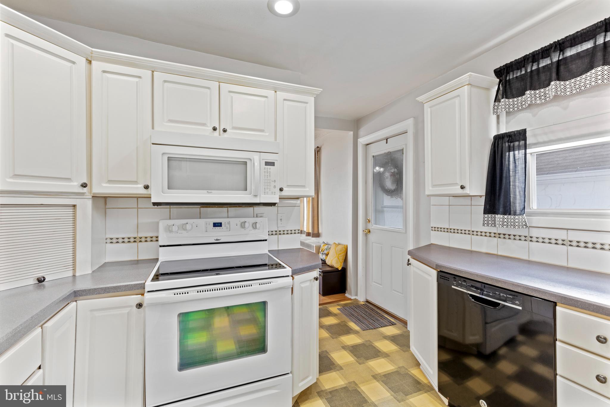 981 Bristol Road Southampton, PA 18966 - Photo 5 of 15 Gallery Image 5