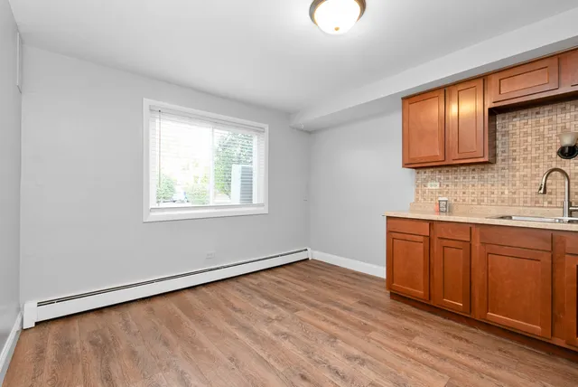 $159,900 | 11109 South 84th Avenue, Unit 1B, Palos Hills, IL 60465