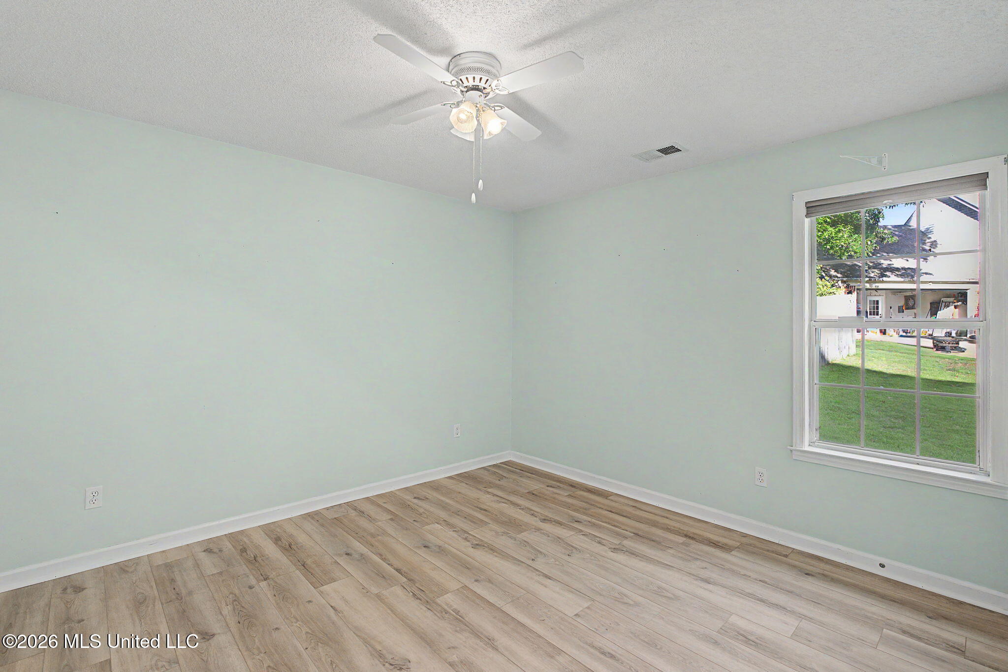 4695 Bell Ridge Cove Olive Branch, MS 38654 - Photo 20 of 37 20-web-or-mls-4695 Bell Ridge Cove-19 (1