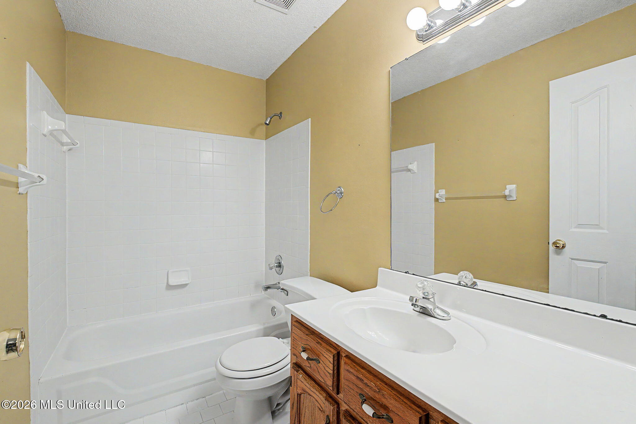 4695 Bell Ridge Cove Olive Branch, MS 38654 - Photo 21 of 37 21-web-or-mls-4695 Bell Ridge Cove-20