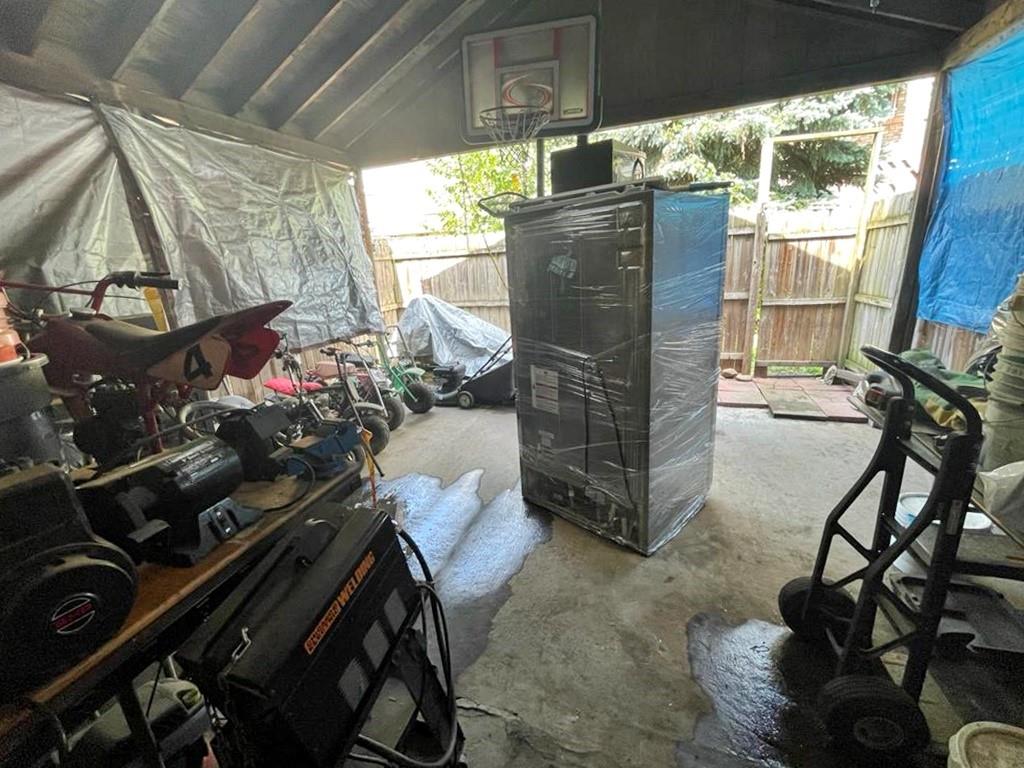 412 Shingiss Street McKees Rocks, PA 15136 - Photo 12 of 14 a view of a room with gym equipment