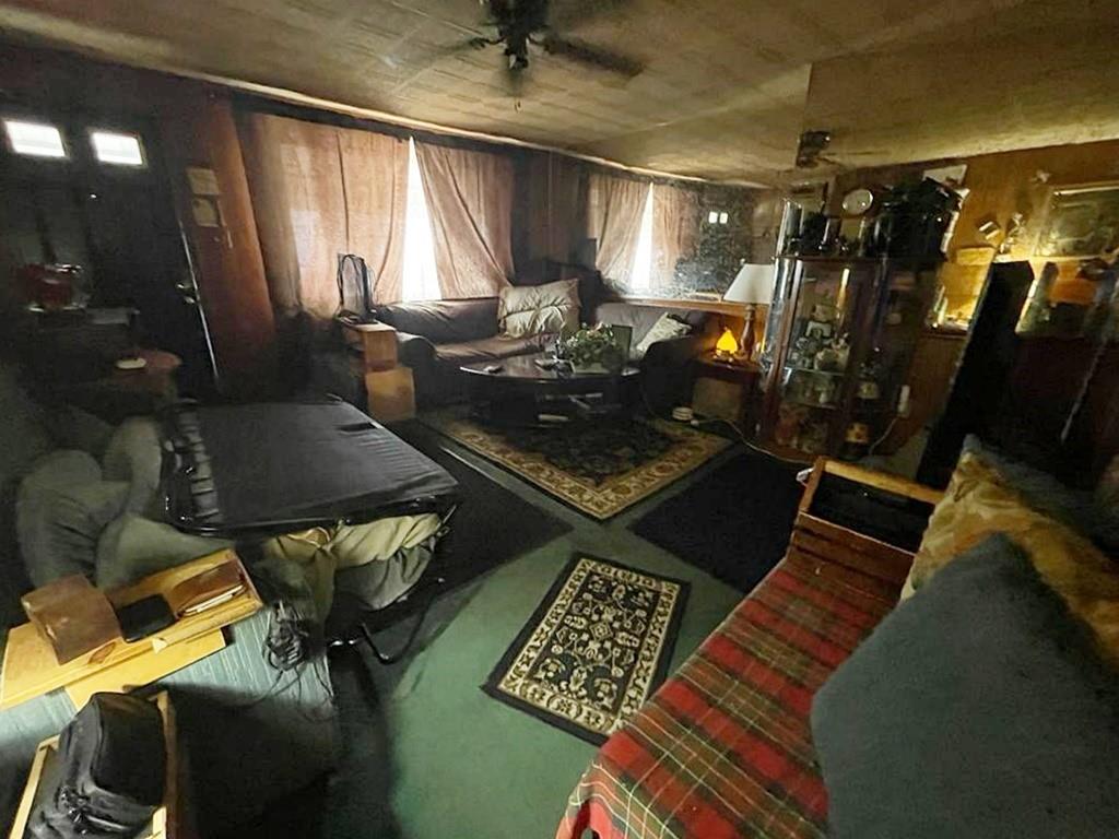 412 Shingiss Street McKees Rocks, PA 15136 - Photo 8 of 14 a picture of a couch in a room