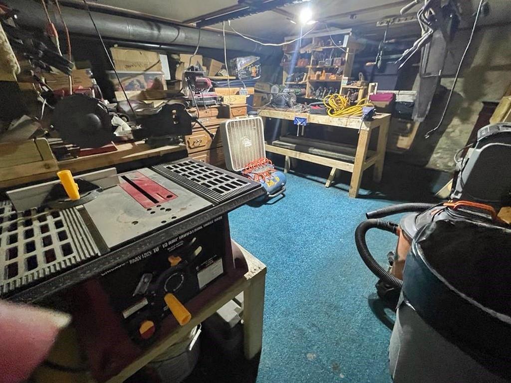 412 Shingiss Street McKees Rocks, PA 15136 - Photo 10 of 14 a view of a room with gym equipment