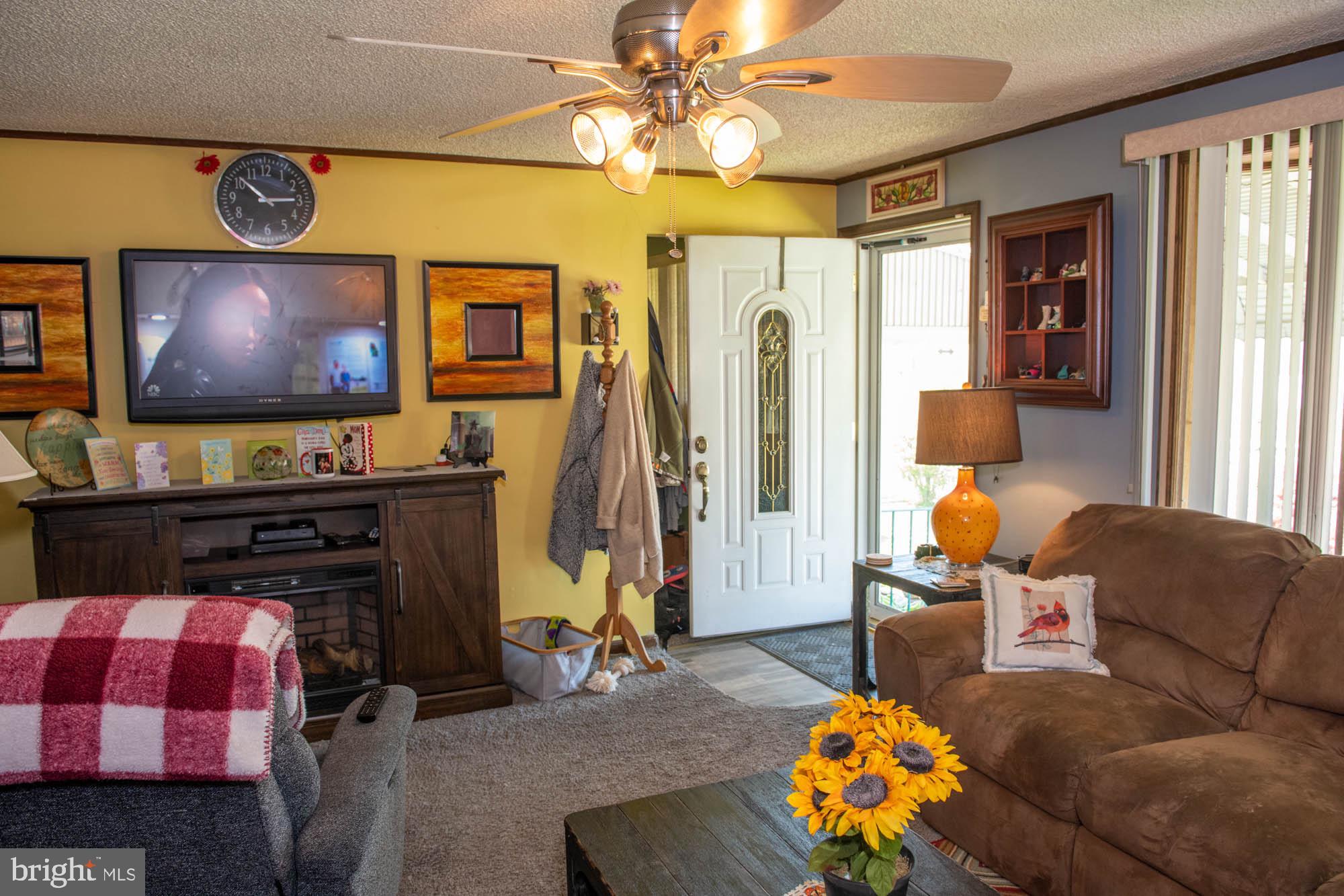 444 Creek Road Bellmawr, NJ 08031 - Photo 6 of 40 Gallery Image 6