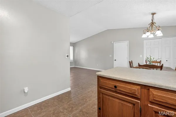 $157,000 | 1017 Wabash Avenue, Farmington, MO 63640