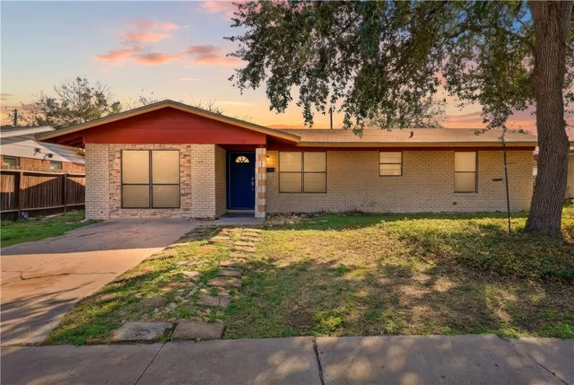 $220,000 | 1110 Shephard Drive, Corpus Christi, TX 78412