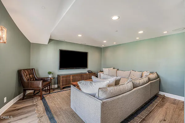 $5,200,000 | 3365 Ocean Drive, Oxnard, CA 93035